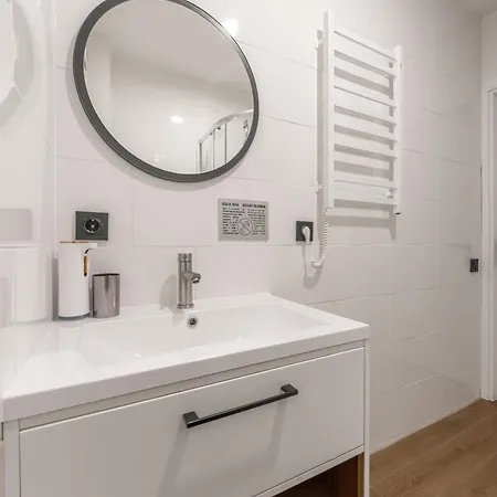 Котедж Freeman-3 Триповерховий Будинок Для 10Гостей شاليه بوكوفِل