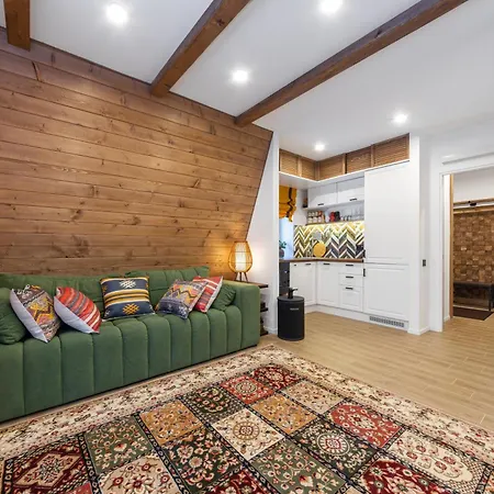 Котедж Freeman-3 Триповерховий Будинок Для 10Гостей * بوكوفِل