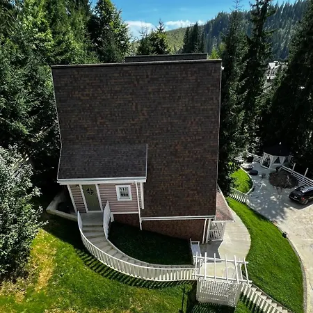 Котедж Freeman-3 Триповерховий Будинок Для 10Гостей بوكوفِل