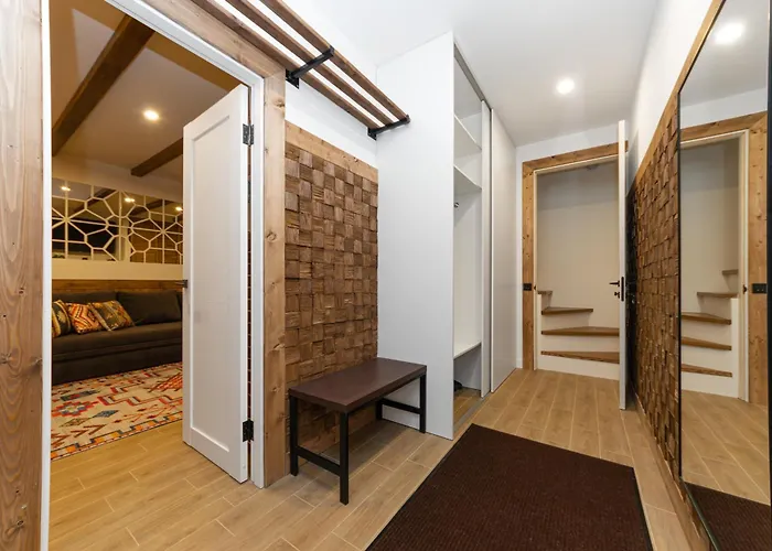 Freeman-3 триповерховий будинок для 10гостей Chalet Bukovel