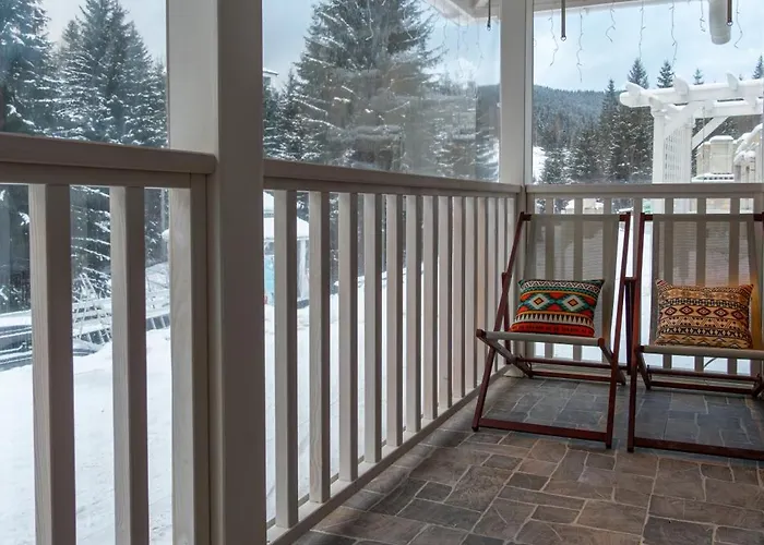 Freeman-3 триповерховий будинок для 10гостей Chalet *