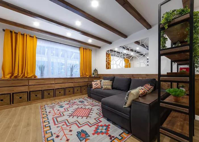 Freeman-3 триповерховий будинок для 10гостей Chalet Bukovel