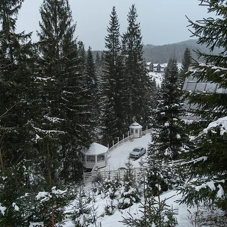 Alpstuga Freeman-3 весь триповерховий для 10гостей *
