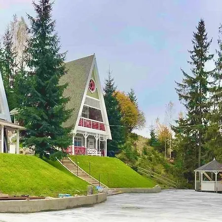 Alpstuga Freeman-3 весь триповерховий для 10гостей Bukovel